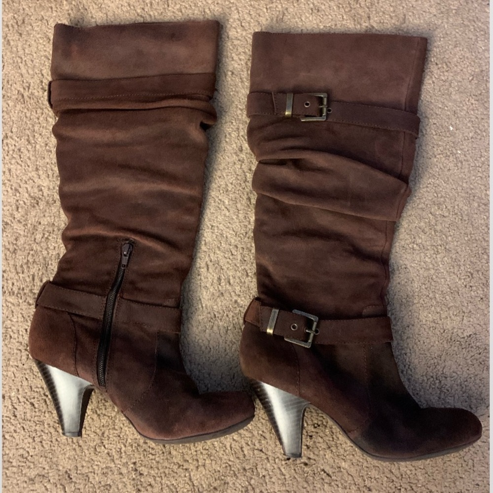 Brown leather boot size 7.5, calf circ 37.5 cm